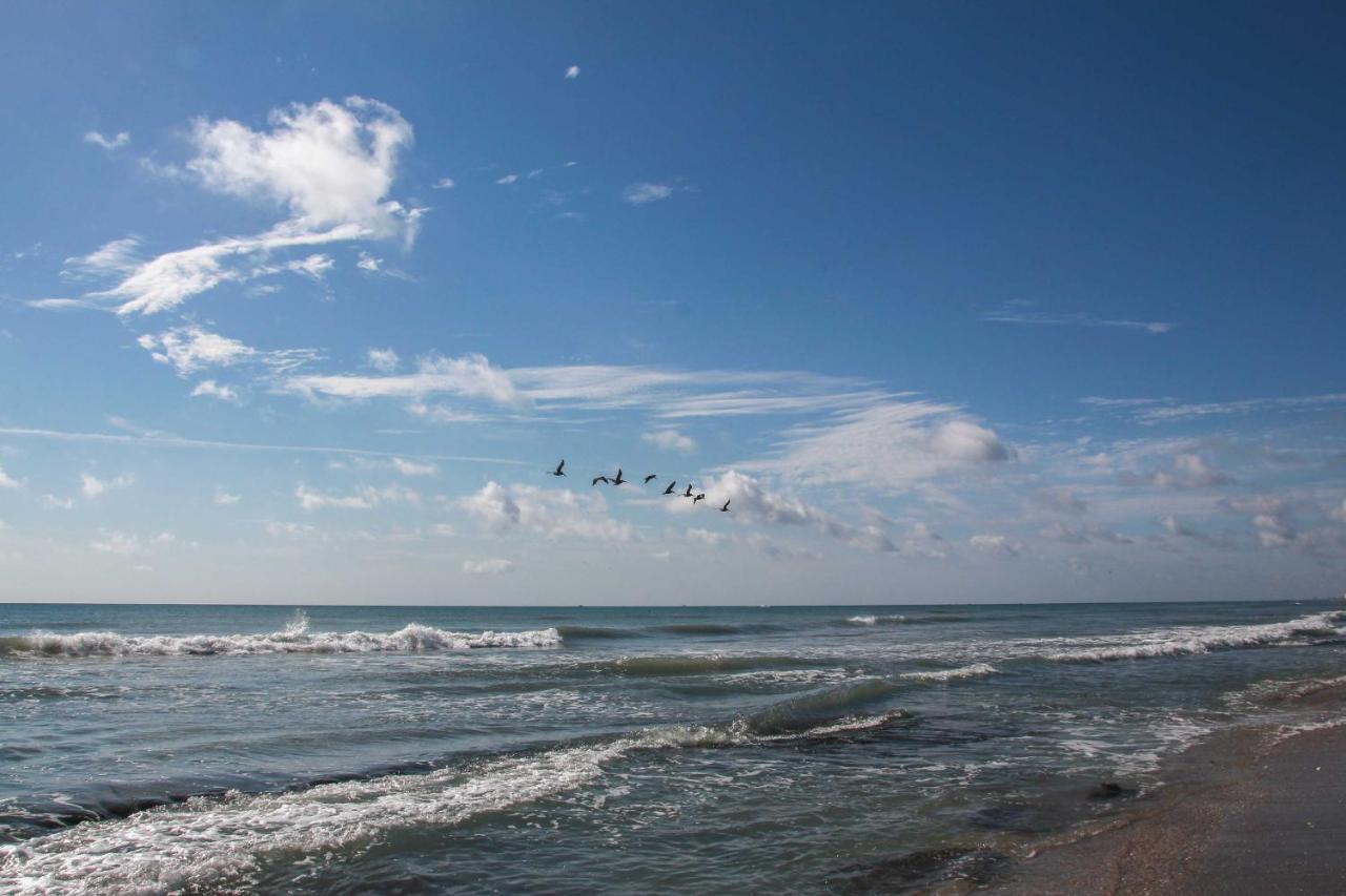 Walk To Shore Satellite Beach Condo With Ocean View Esterno foto